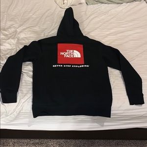 Men’s north face hoodie